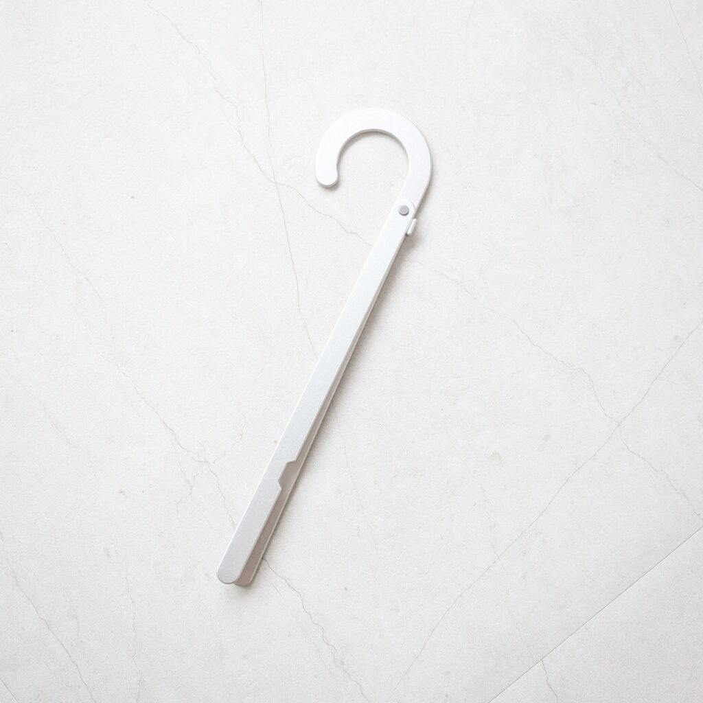携帯用アルミ折りたたみ式ハンガー（無印良品）